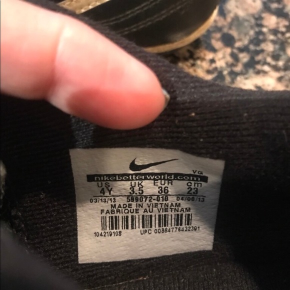 Nike Cleat Kids Sports Shoes - Picture 4 of 5